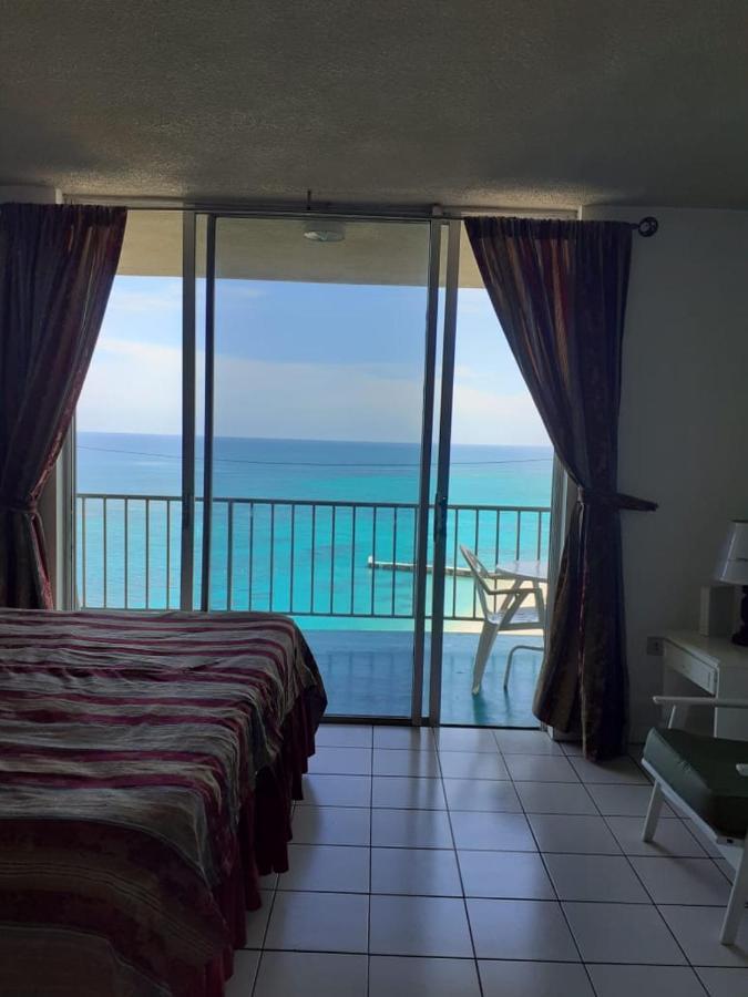 Deluxe Montego Bay Club Studio & Suites 외부 사진