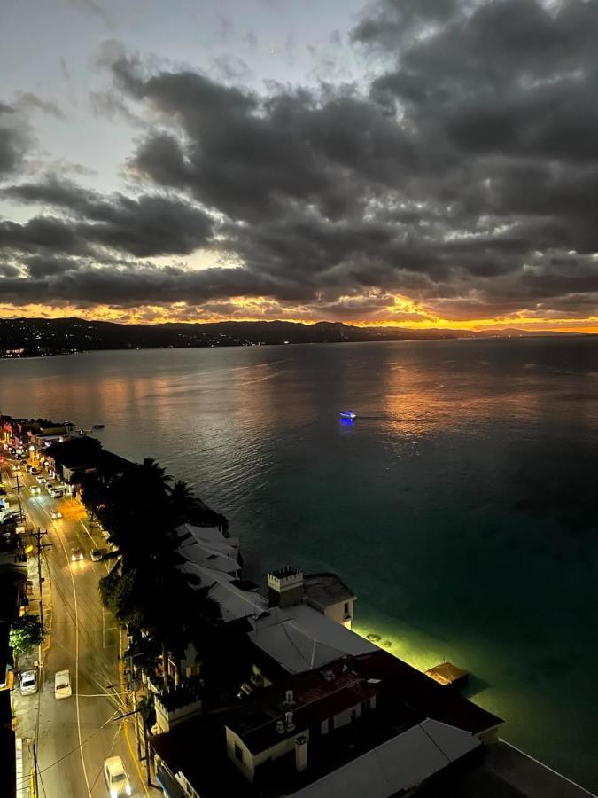 Deluxe Montego Bay Club Studio & Suites 외부 사진