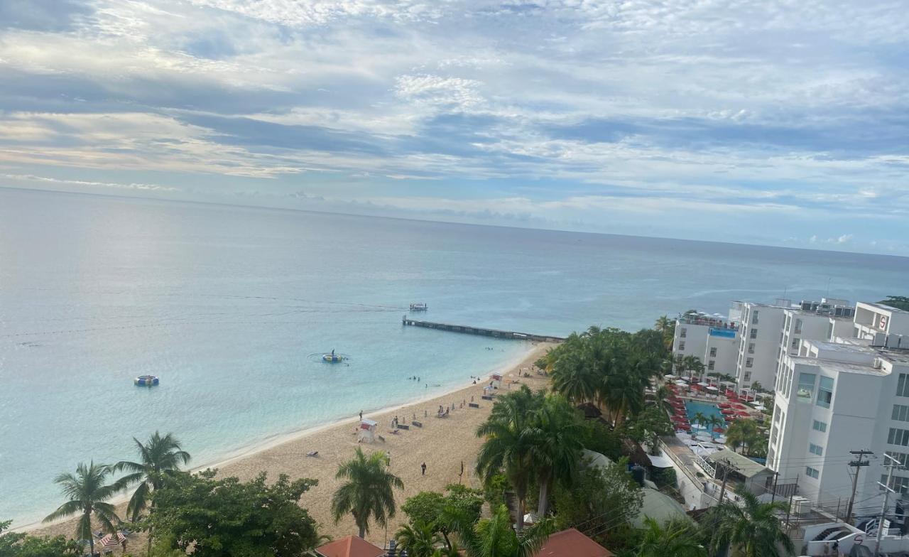 Deluxe Montego Bay Club Studio & Suites 외부 사진