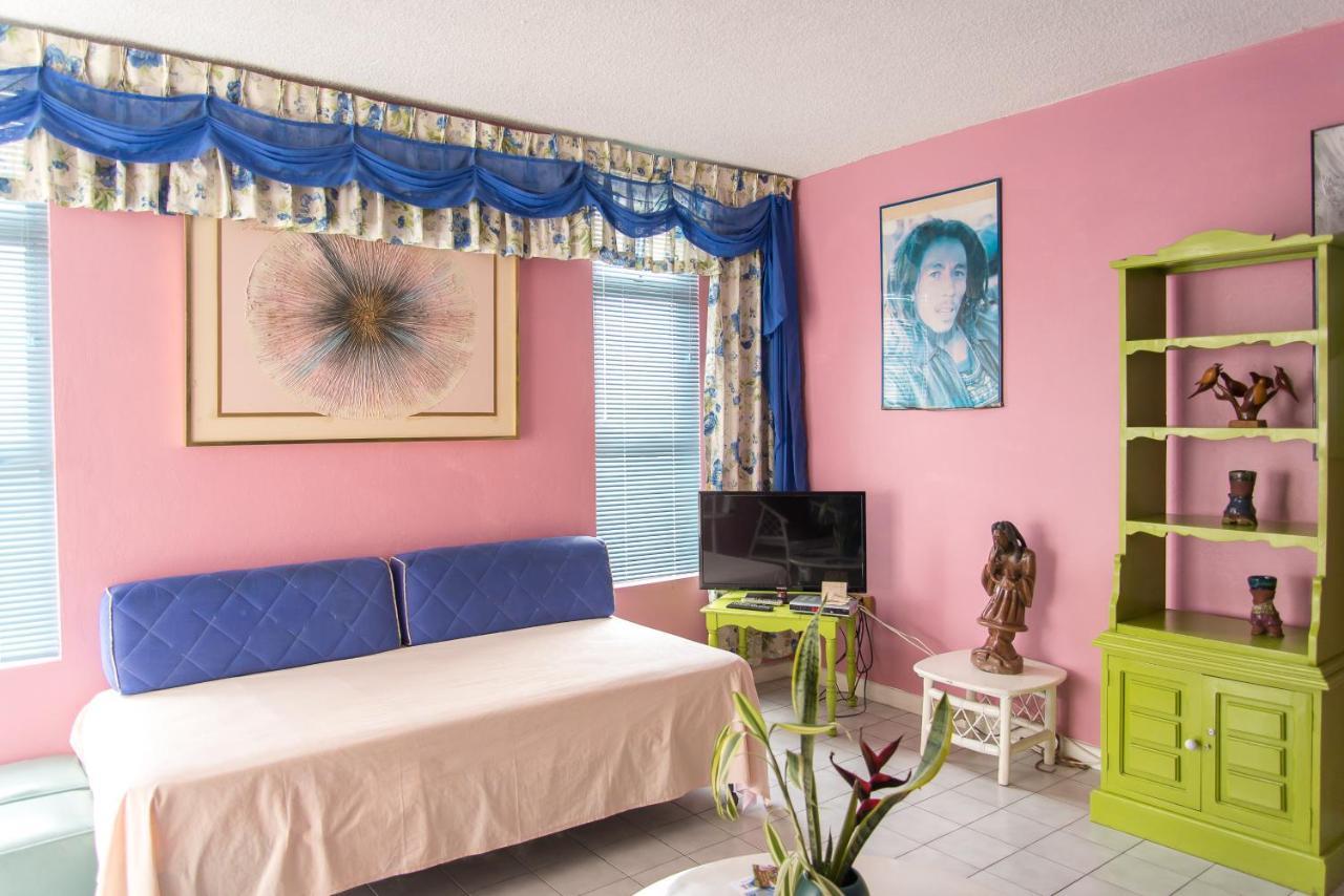 Deluxe Montego Bay Club Studio & Suites 외부 사진
